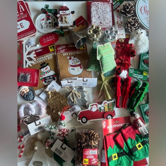 Christmas mystery box, Holiday Ornament Set - Picture 4 of 11